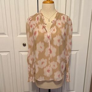 Women’s floral long sleeve blouse size s